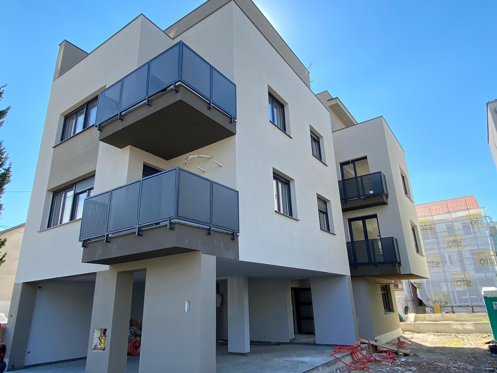 Stambena zgrada – Trešnjevka fotografija